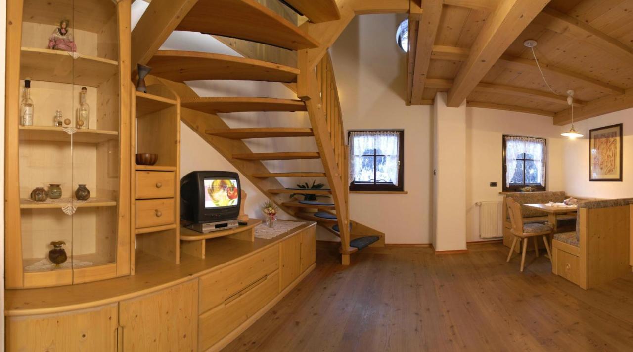 Agriturismo Apartments Tuene โอติเซ ภายนอก รูปภาพ