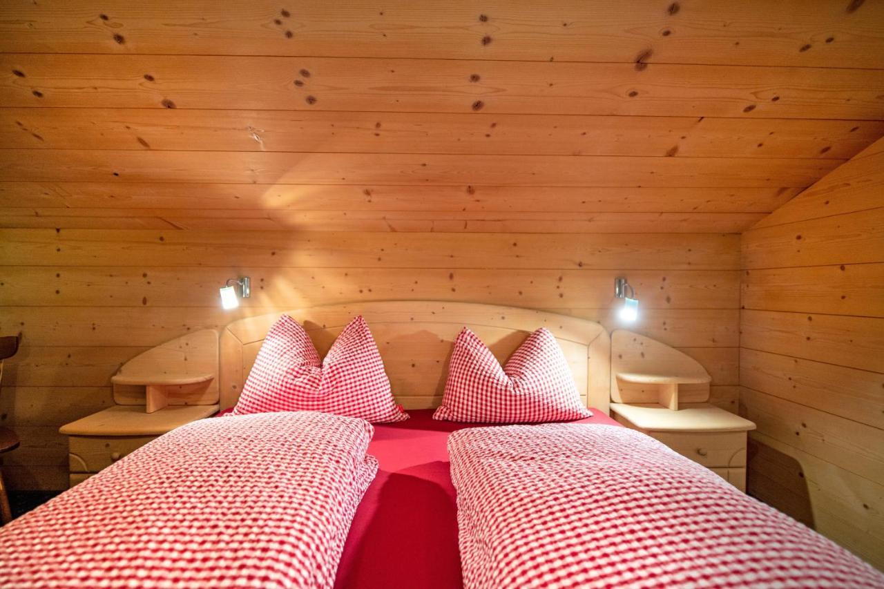 Agriturismo Apartments Tuene โอติเซ ภายนอก รูปภาพ