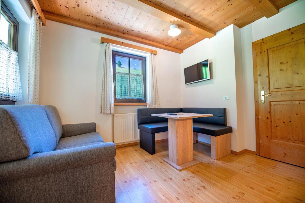 Agriturismo Apartments Tuene โอติเซ ภายนอก รูปภาพ