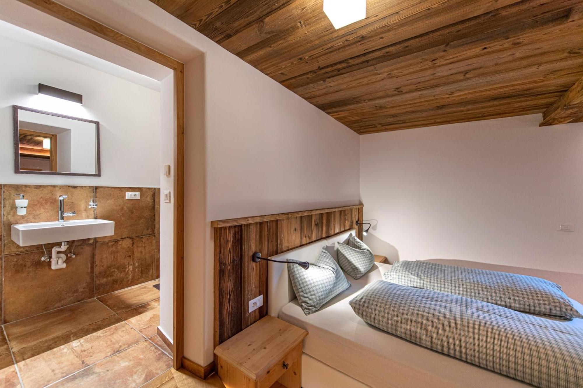 Agriturismo Apartments Tuene โอติเซ ภายนอก รูปภาพ